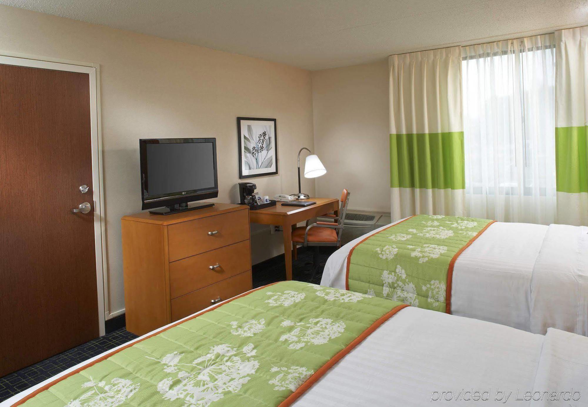 Fairfield Inn & Suites By Marriott Cleveland Beachwood Room photo